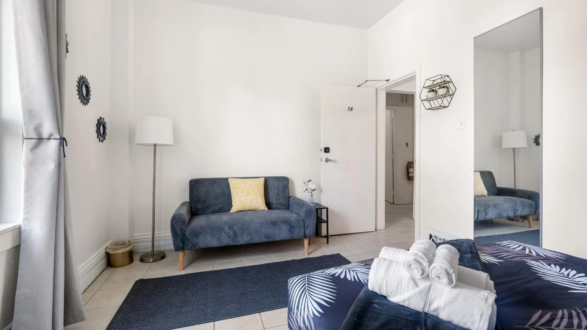 Bedroom In Corso Italia Neighborhood Toronto 0*,  Kanada